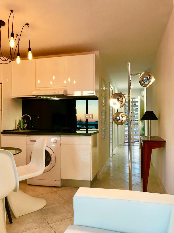 Virginia Of The Sea Apartment Benidorm Bagian luar foto