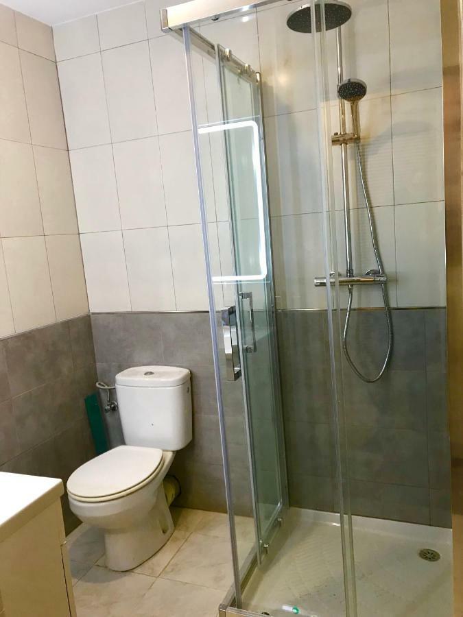 Virginia Of The Sea Apartment Benidorm Bagian luar foto