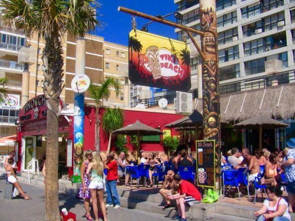 Virginia Of The Sea Apartment Benidorm Bagian luar foto